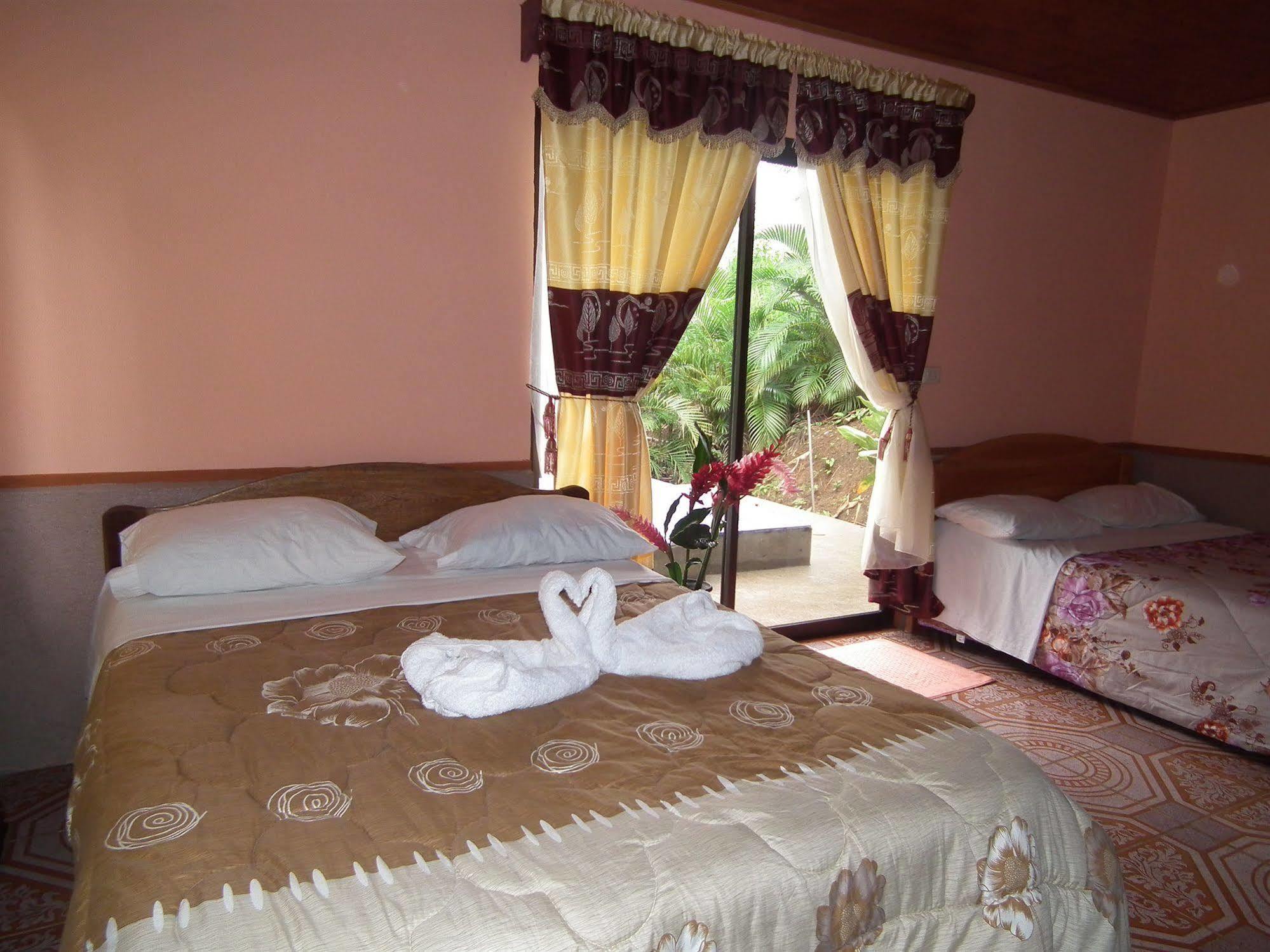 Hotel Valle Azul San Gerardo Esterno foto
